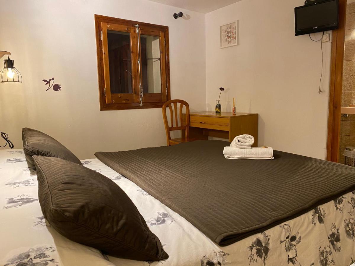 Hostal La Cuineta De Cal Triuet Gósol المظهر الخارجي الصورة