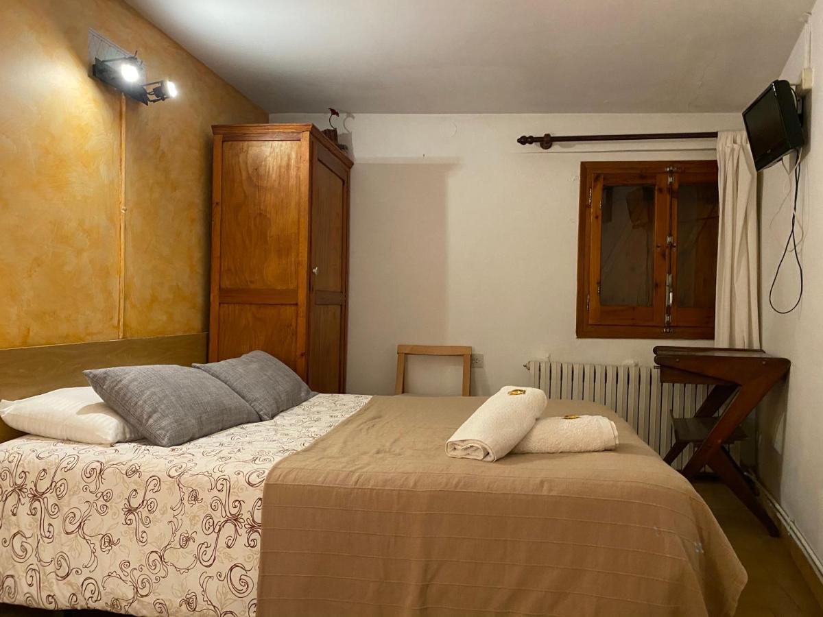 Hostal La Cuineta De Cal Triuet Gósol المظهر الخارجي الصورة