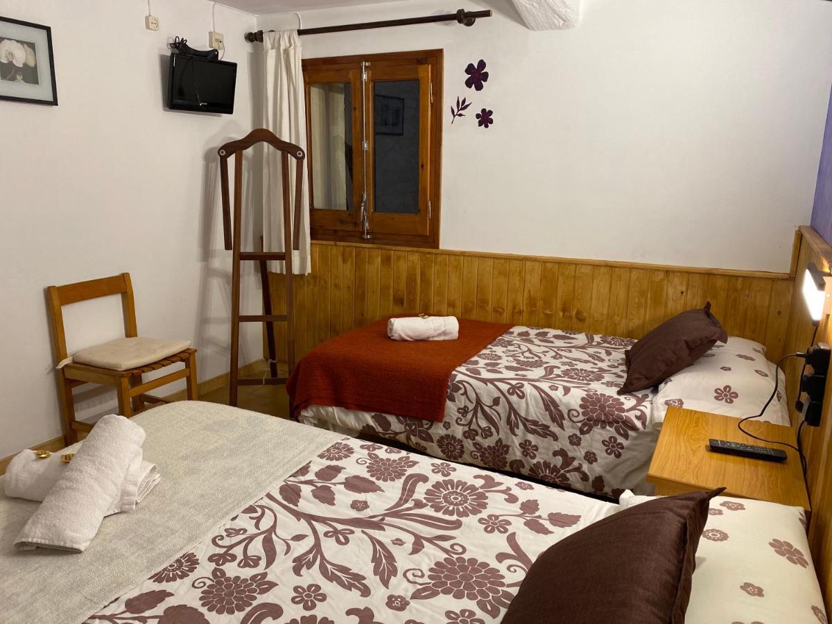 Hostal La Cuineta De Cal Triuet Gósol المظهر الخارجي الصورة