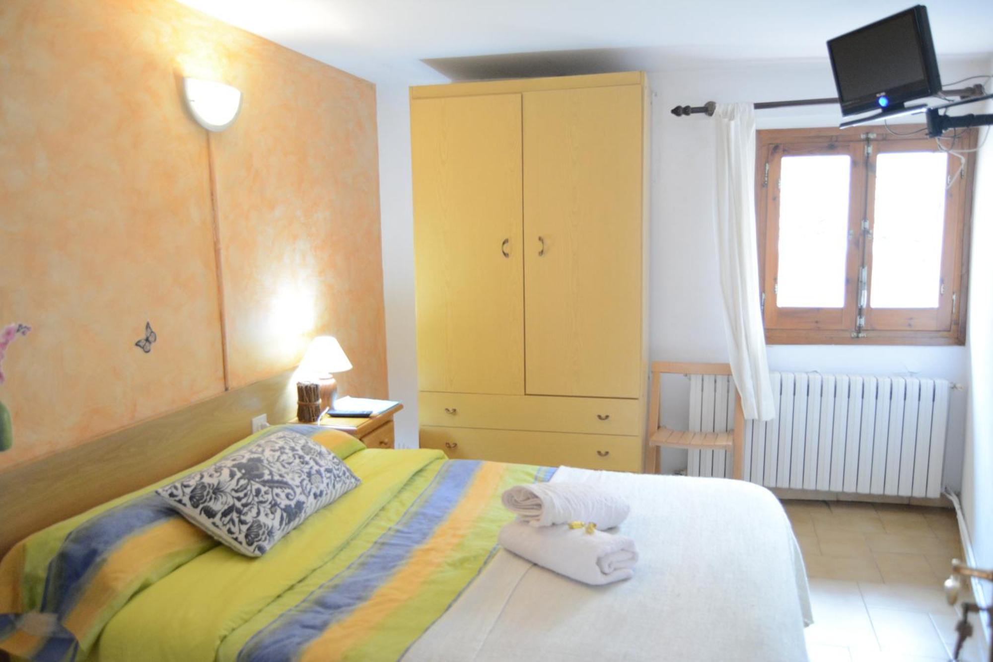 Hostal La Cuineta De Cal Triuet Gósol الغرفة الصورة