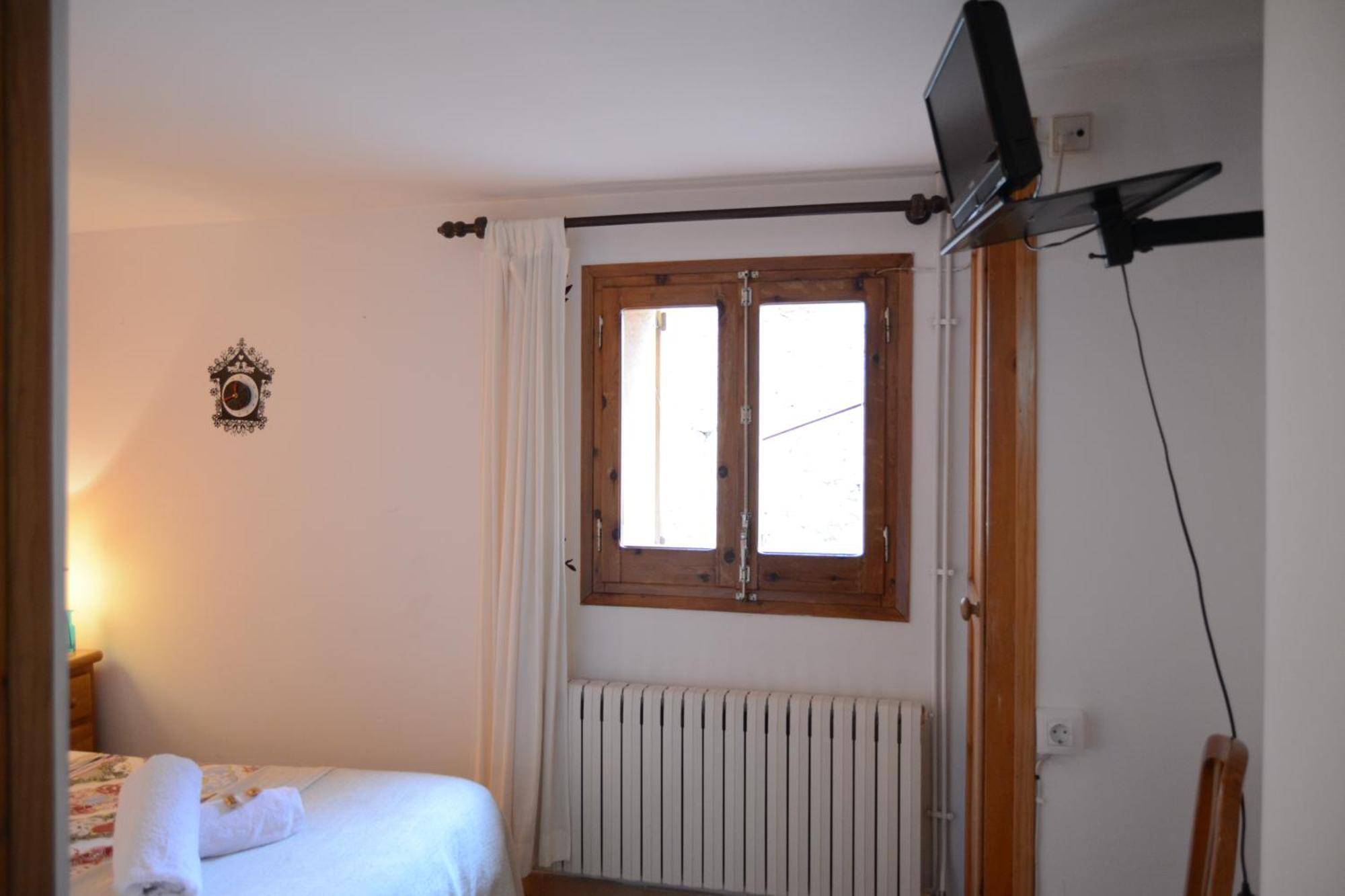 Hostal La Cuineta De Cal Triuet Gósol المظهر الخارجي الصورة